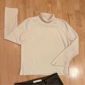 Orange Desire 100% Super Soft Wool Pullover Sweater